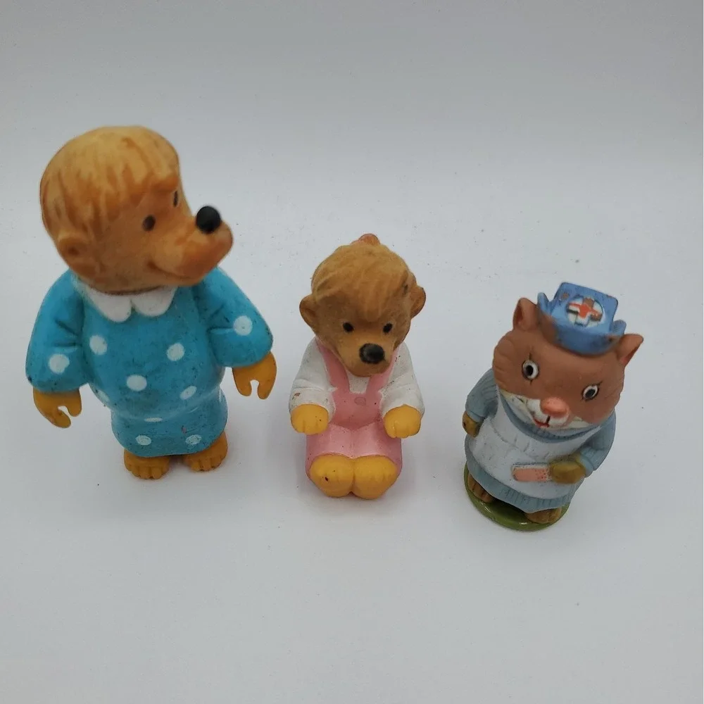 Vintage Character Figurines Sesame Street Muppets Flintstones PVC Toys Lot 18